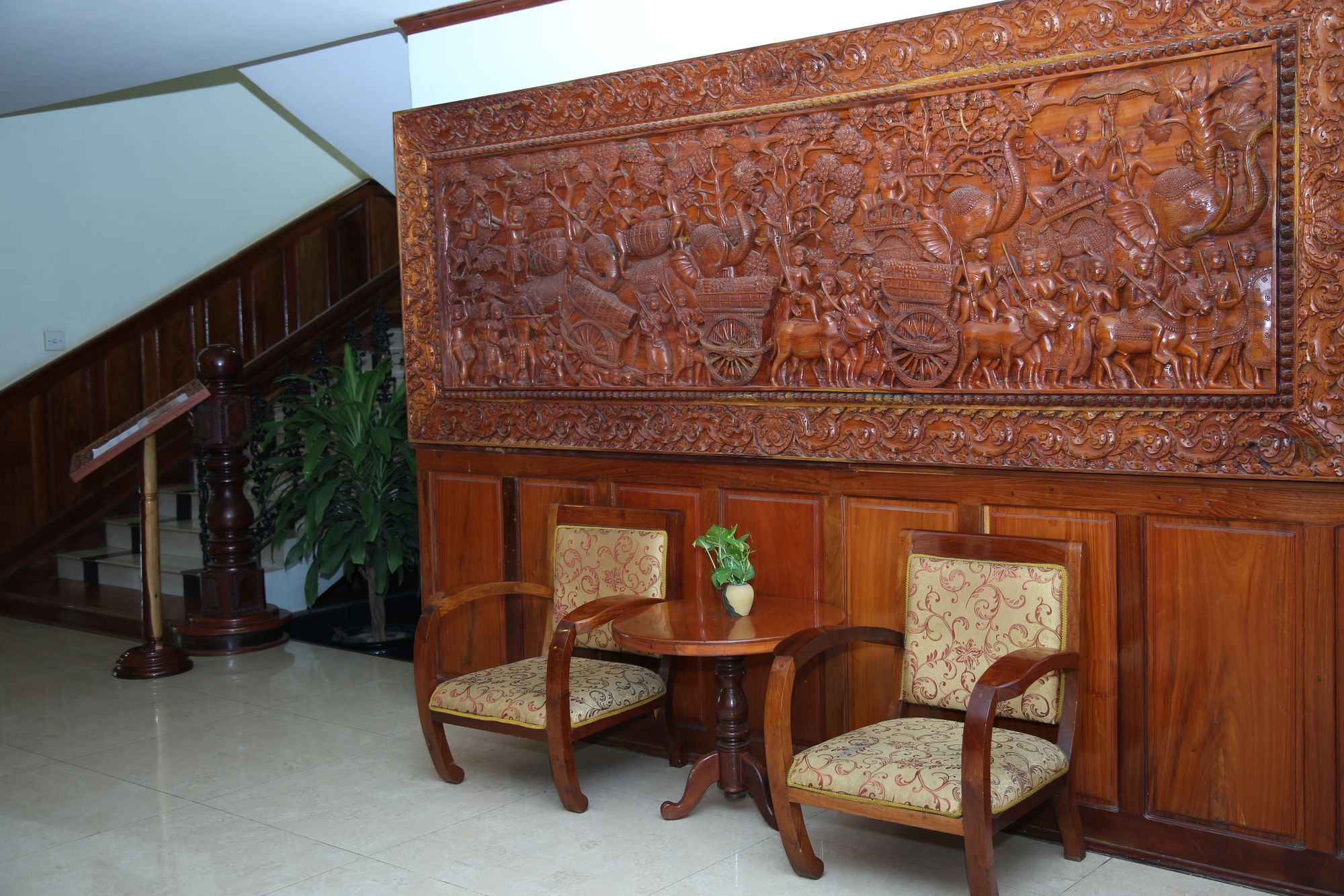 Holiday Hotel Battambang Exterior foto